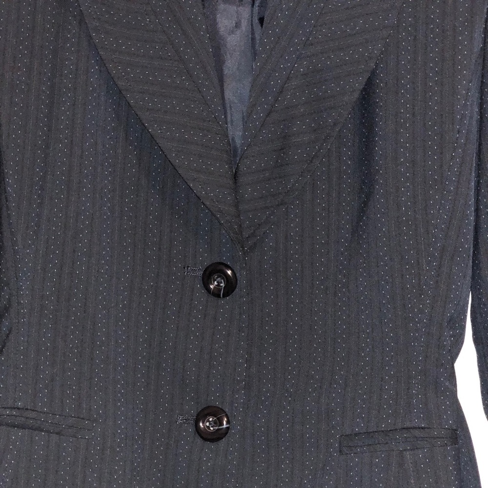 Women’s pant suit